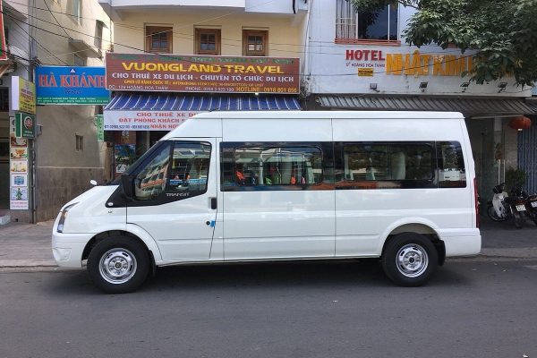 Cho thuê xe du lịch 16 chỗ ở Nha Trang