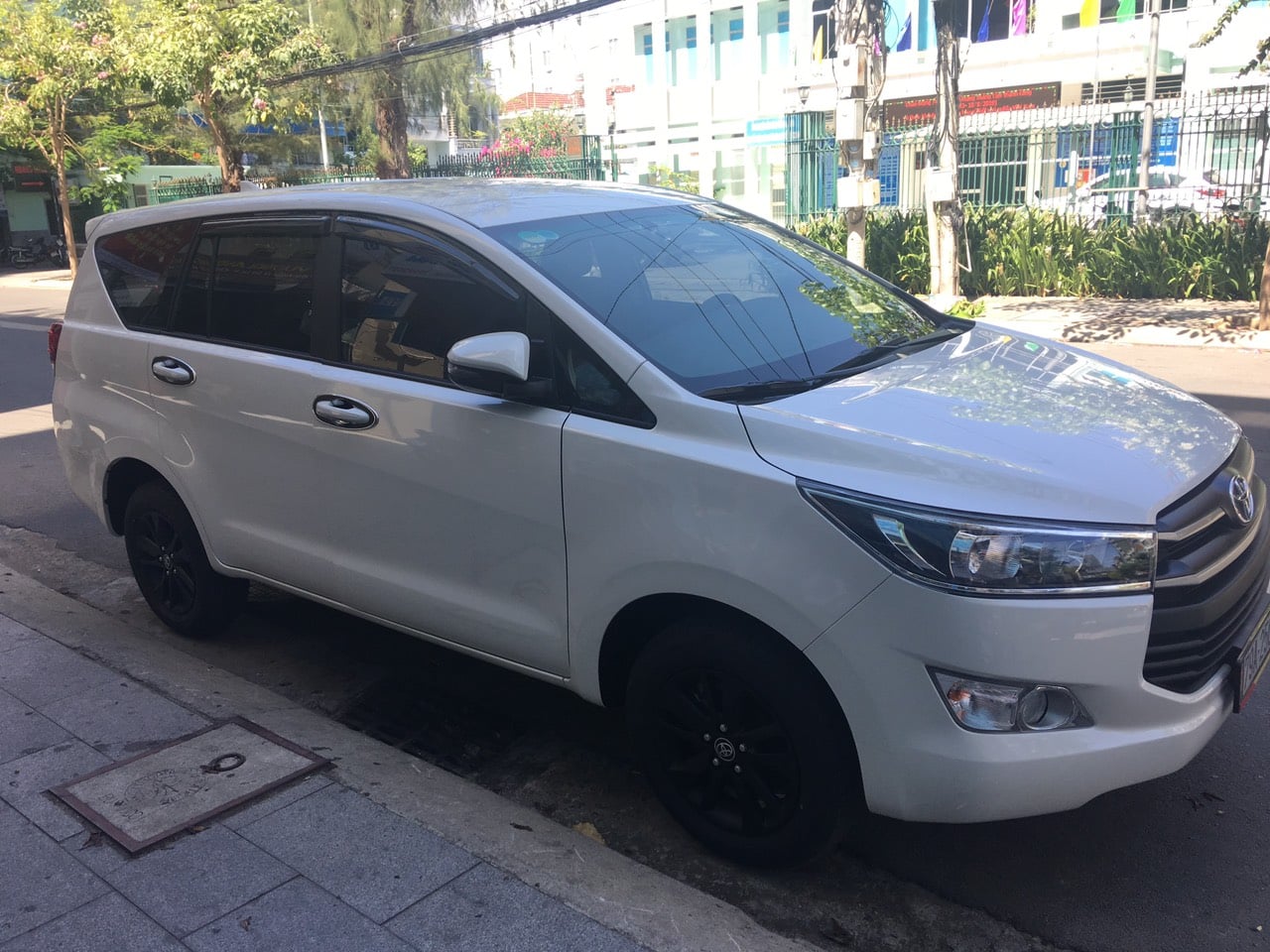 Cho thuê xe 4 chỗ Nha Trang