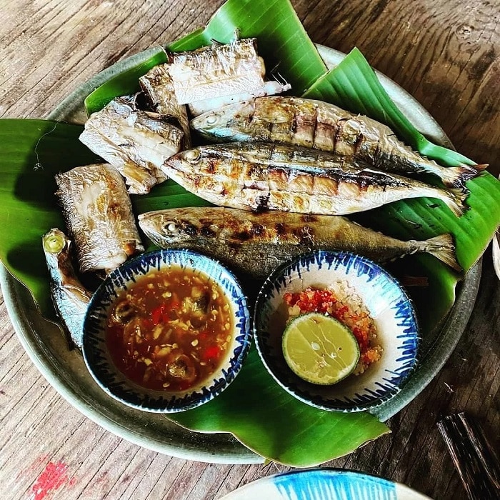 Khám Phá Nét Đẹp Biển Đảo Hoang Sơ, Bình Dị Tại Hòn Miễu - Nha Trang 6 Hải sản tươi ngon đang chờ bạn thưởng thức