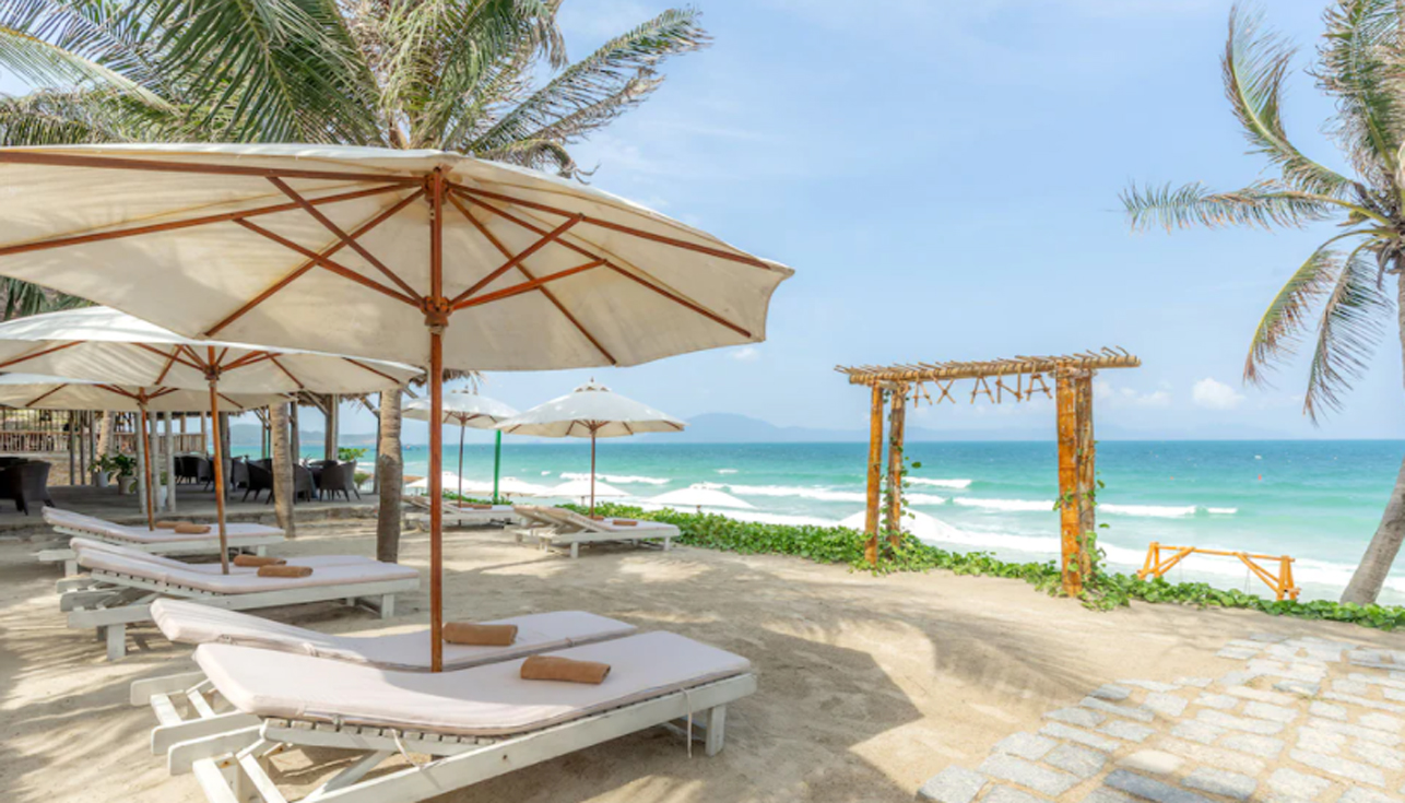 Tour Doc Let Nha Trang 2 doc lech beach